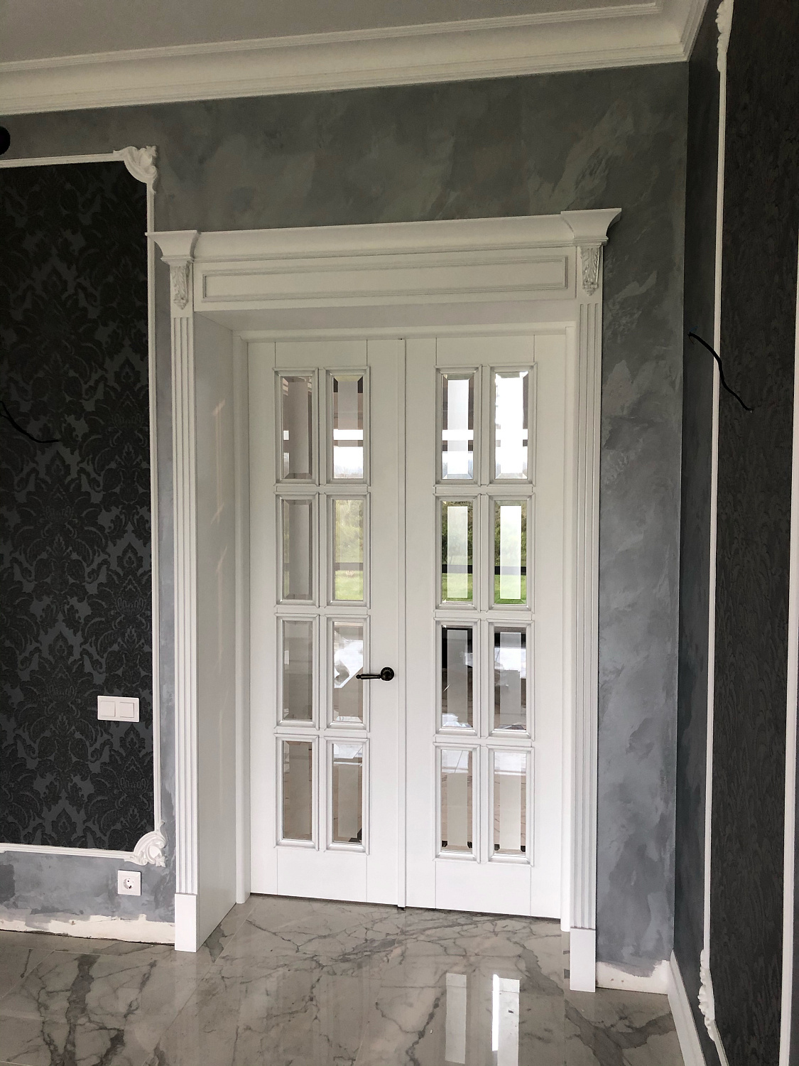 Двери ДОЗ-АПСНЫ "Сухумский деревообрабатывающий завод"