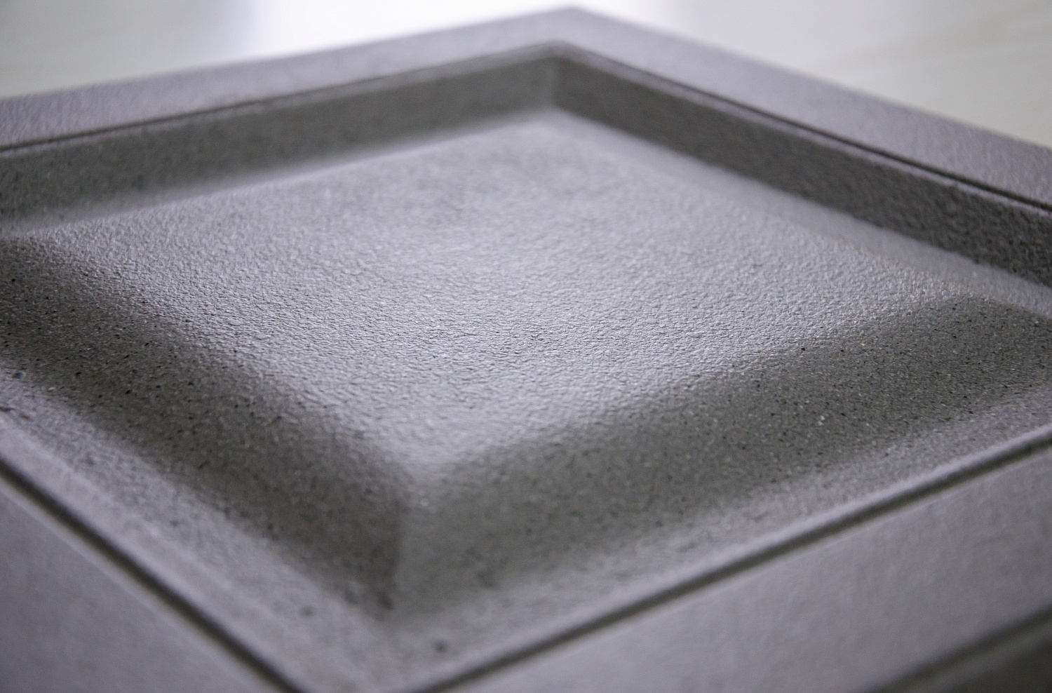 Фасад Дескор Камень