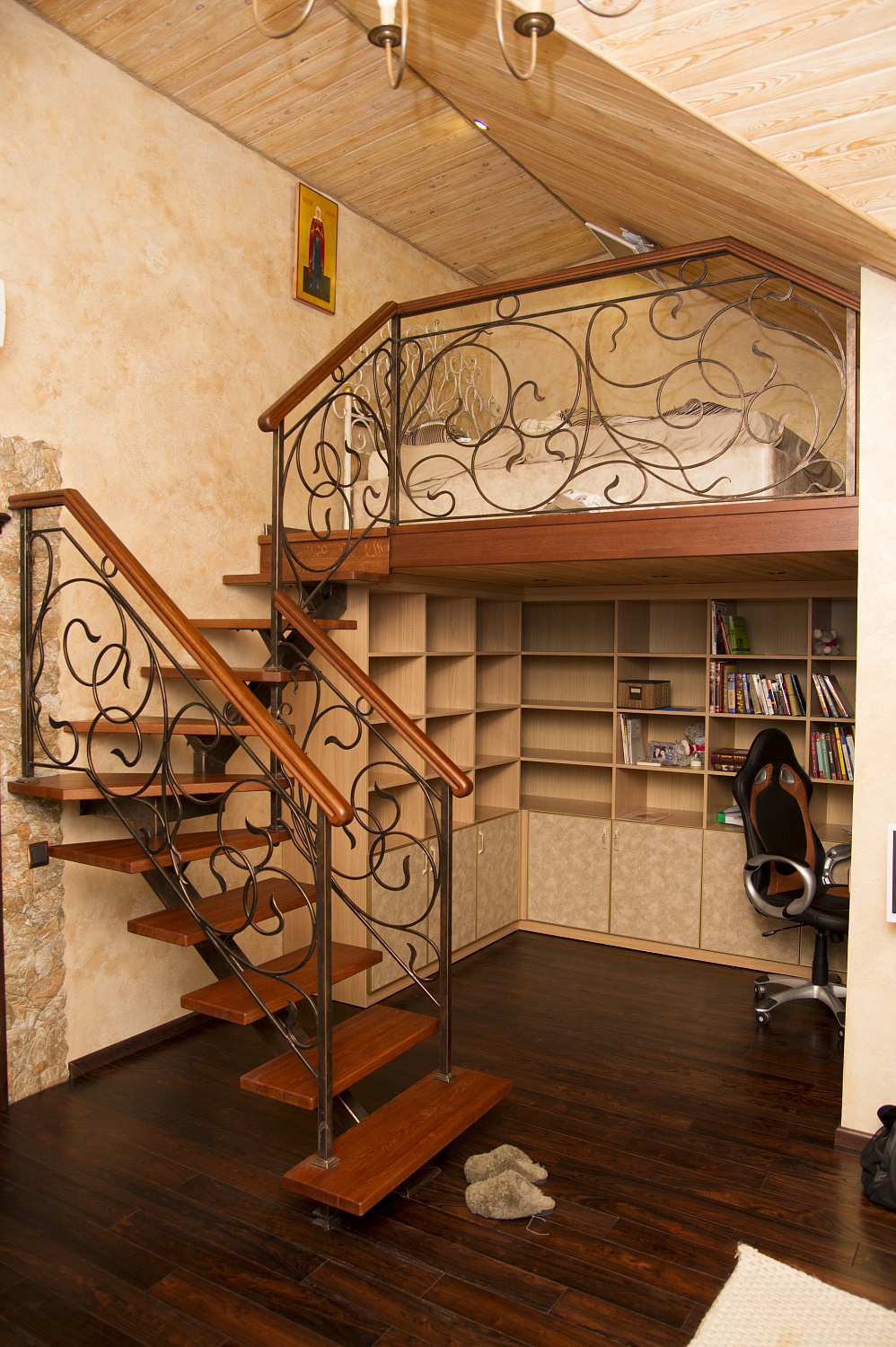 Лестница Компания Елисей