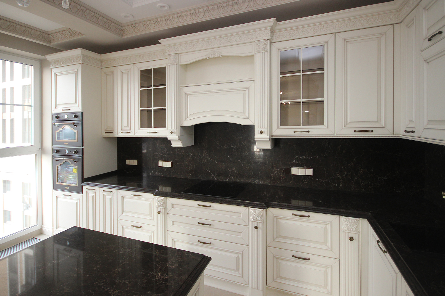 Отделка кухни красками RENNER