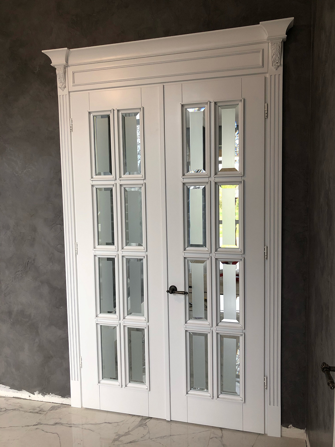 Двери ДОЗ-АПСНЫ "Сухумский деревообрабатывающий завод"